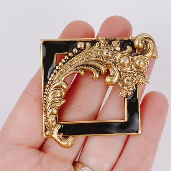 Vintage Brooch Black Enamel Baroque Revival Square Art Frame Gold Tone Pin - Picture 2 of 9